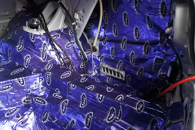 全面升级 车改坊汽车影音连锁丰田皇冠改装ETO