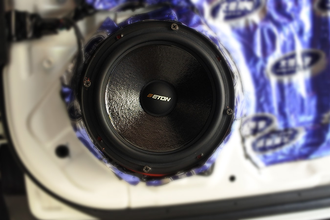 全面升级 车改坊汽车影音连锁丰田皇冠改装ETO