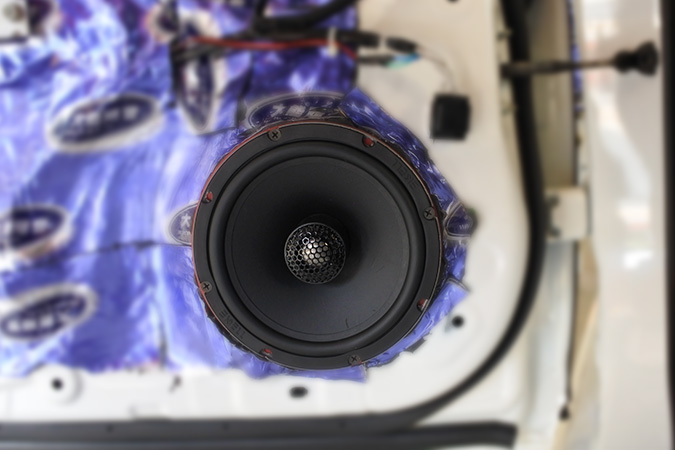 全面升级 车改坊汽车影音连锁丰田皇冠改装ETO