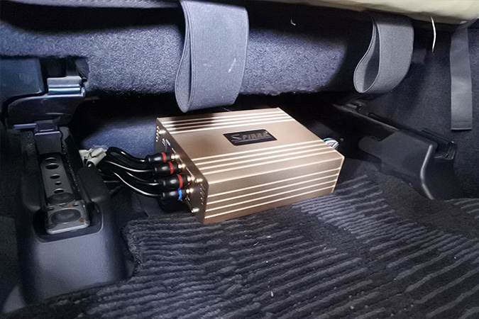 全面升级 车改坊汽车影音连锁丰田皇冠改装ETO