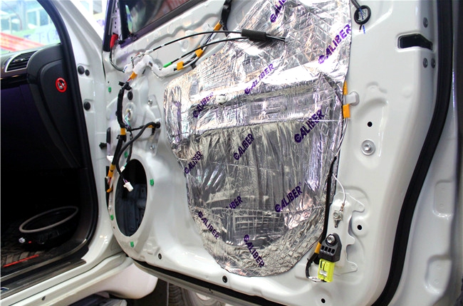 我好想你 武汉歌德丰田霸道改装ETON和斯派朗音响