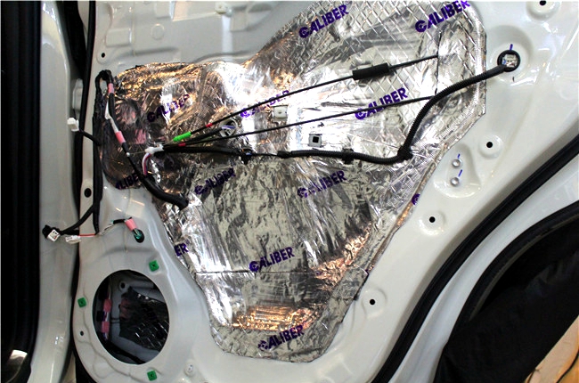 我好想你 武汉歌德丰田霸道改装ETON和斯派朗音响