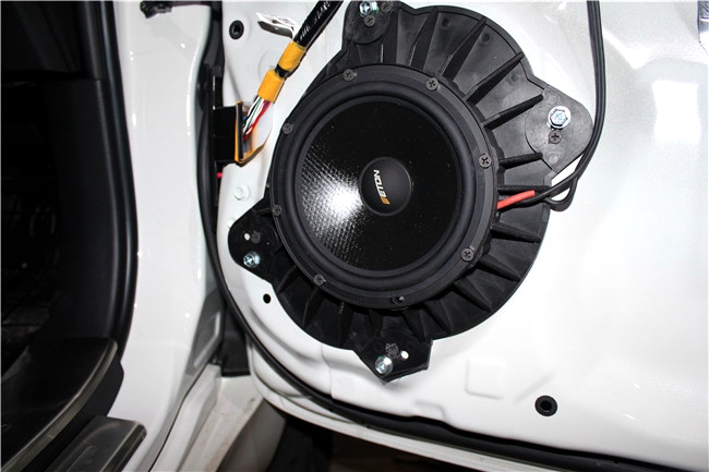 我好想你 武汉歌德丰田霸道改装ETON和斯派朗音响