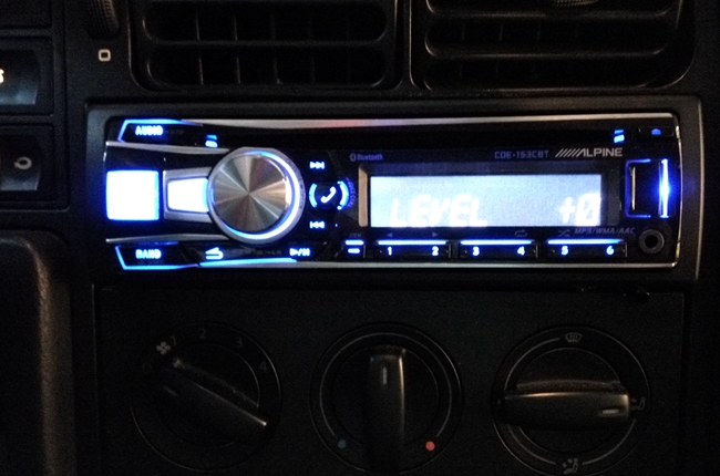 做历史的缔造者 车改坊汽车影音连锁大众捷达改