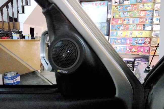 做历史的缔造者 车改坊汽车影音连锁大众捷达改