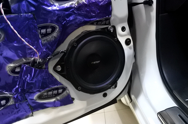 唱给你听 车改坊汽车影音连锁日产轩逸改装ETO