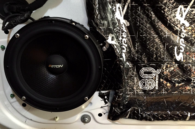 思念在发烫 车改坊汽车影音连锁福特翼虎改装