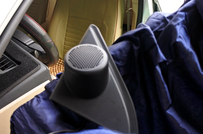 荣誉之举 车改坊汽车影音连锁丰田卡罗拉改装