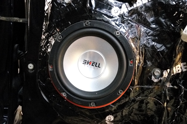 有音乐有动力 车改坊汽车影音连锁起亚智跑改装