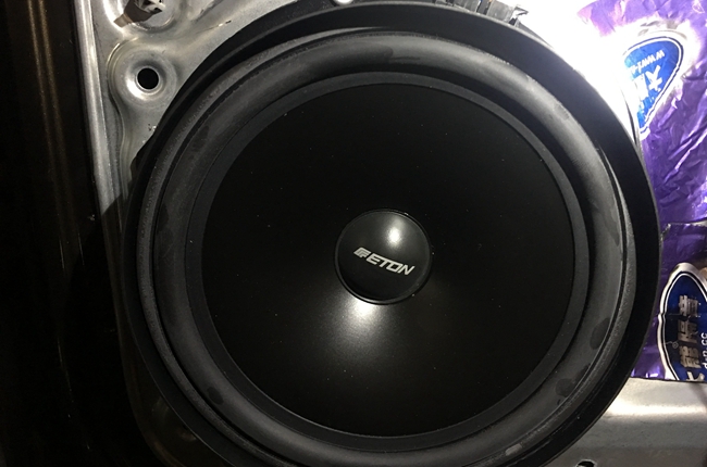 骄傲放纵 盐步留声机大众途观改装ETON、霸克和斯