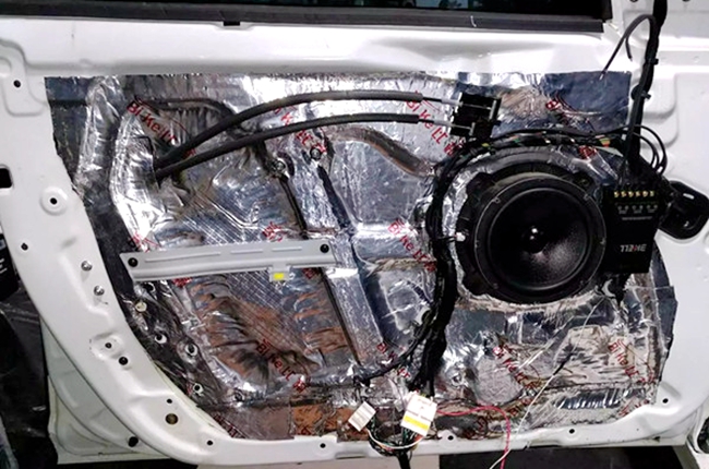 意想不到的惊喜 车改坊汽车影音连锁起亚K5改装