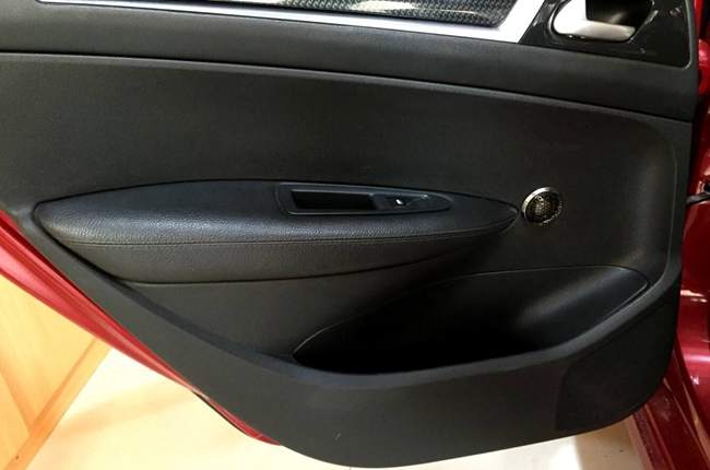 乐得自在 车改坊汽车影音连锁标致308改装ETON、霸