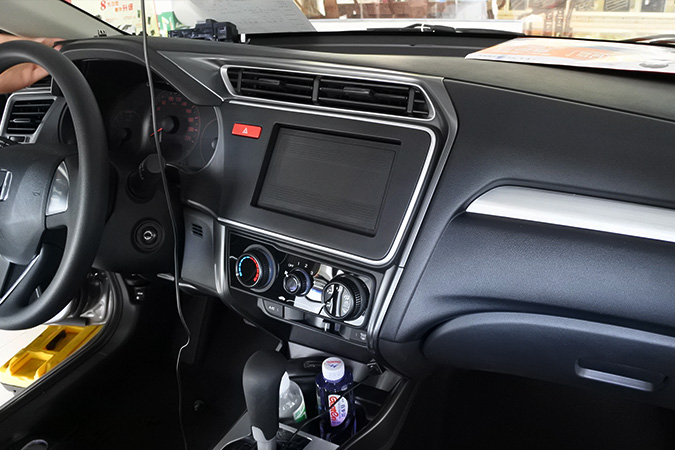 低配变高配 车改坊汽车影音连锁本田哥瑞改装