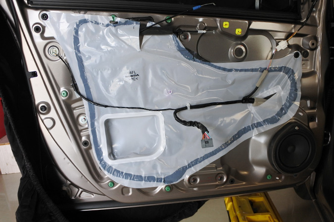 低配变高配 车改坊汽车影音连锁本田哥瑞改装