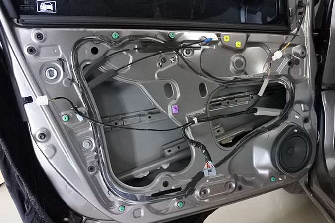 低配变高配 车改坊汽车影音连锁本田哥瑞改装