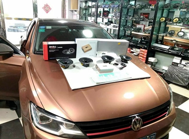 随时随地享受乐 车改坊汽车影音连锁大众凌渡改