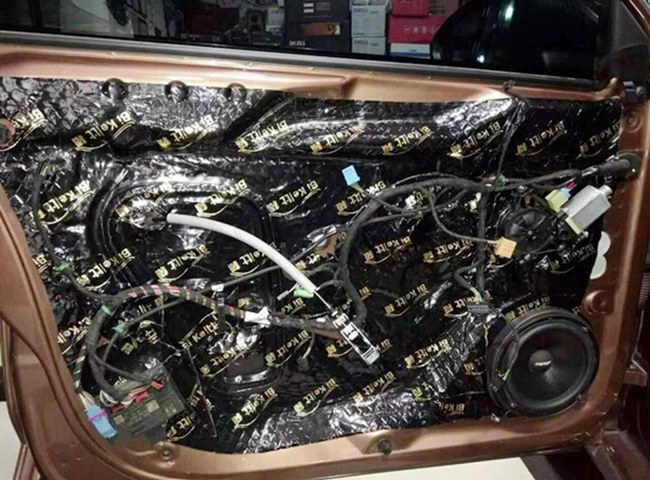 随时随地享受乐 车改坊汽车影音连锁大众凌渡改