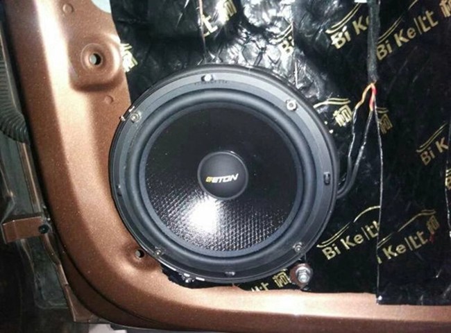 随时随地享受乐 车改坊汽车影音连锁大众凌渡改