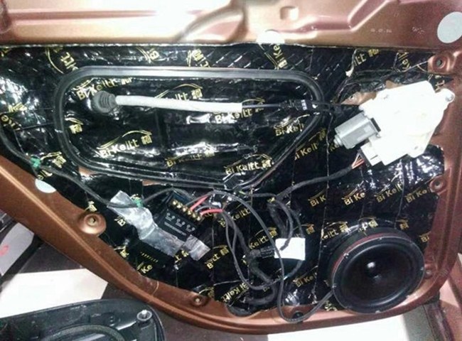 随时随地享受乐 车改坊汽车影音连锁大众凌渡改