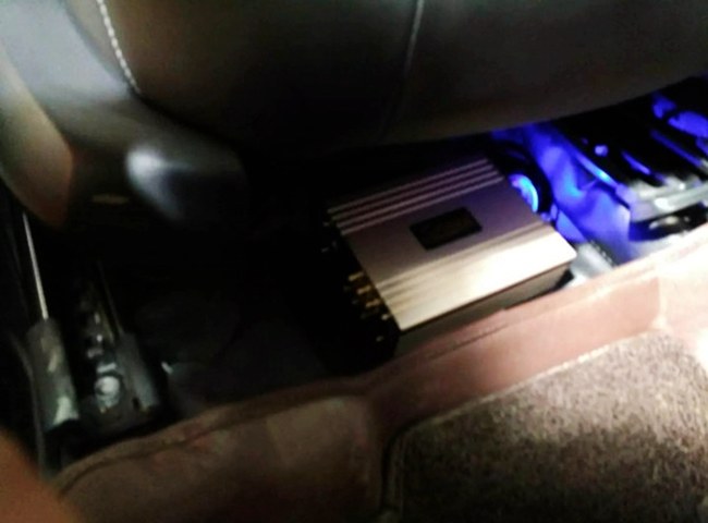 随时随地享受乐 车改坊汽车影音连锁大众凌渡改