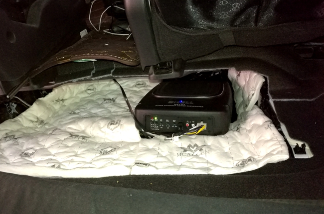 一起精彩 郑州卡卡本田奥德赛改装ETON和霸克音响