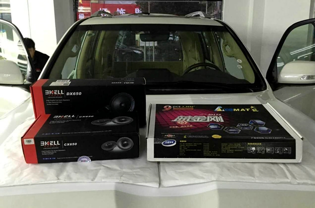 保持清醒 车改坊汽车影音连锁丰田霸道改装美国