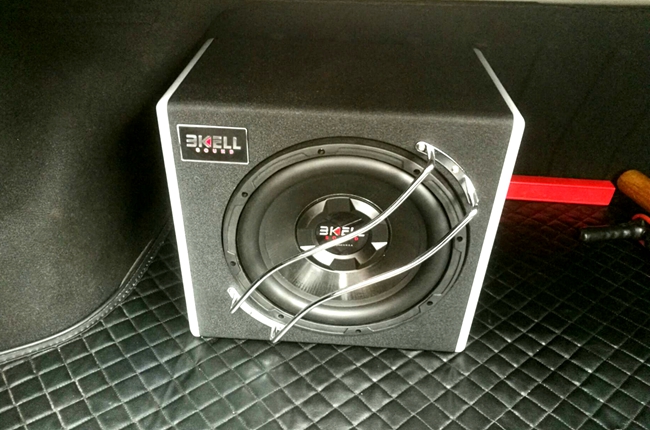 曲韵梦中送 广安华劲现代朗动改装美国霸克音响