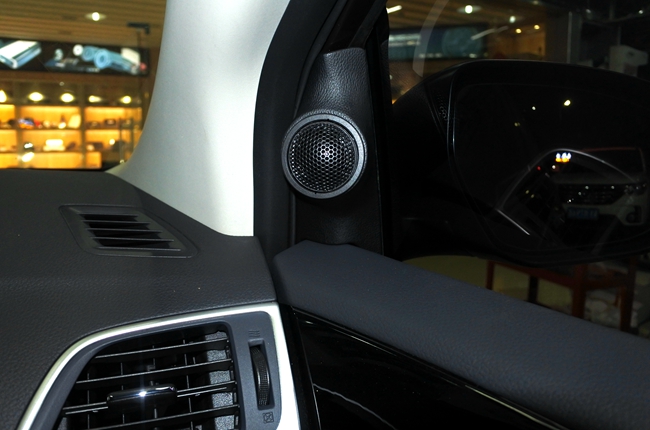 惬意车生活 车改坊汽车影音连锁日产蓝鸟改装