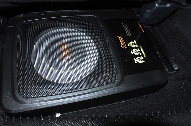 惬意车生活 车改坊汽车影音连锁日产蓝鸟改装