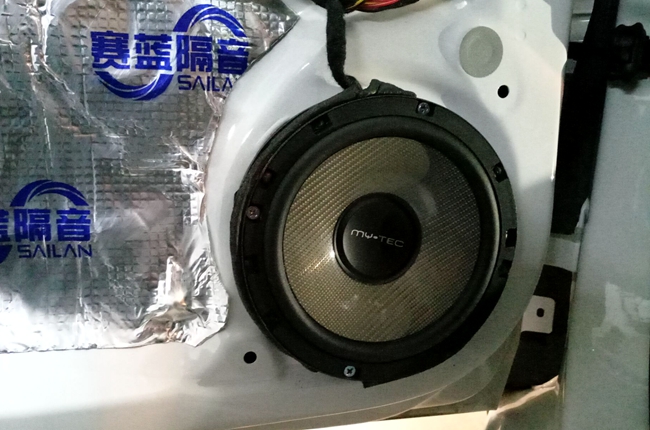 年前小变身 太杰音响桑塔纳改装TEC和斯派朗音响