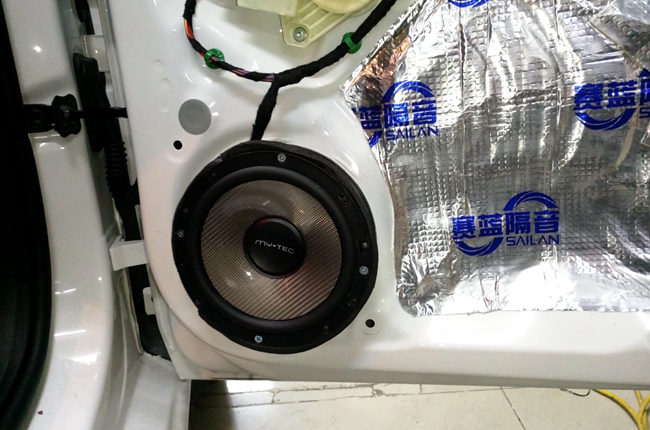 年前小变身 太杰音响桑塔纳改装TEC和斯派朗音响