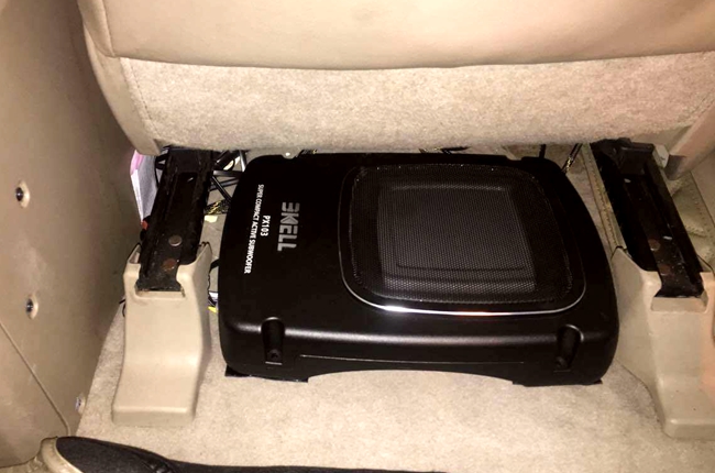 一切刚刚好 车改坊汽车影音连锁本田CRV改装霸克