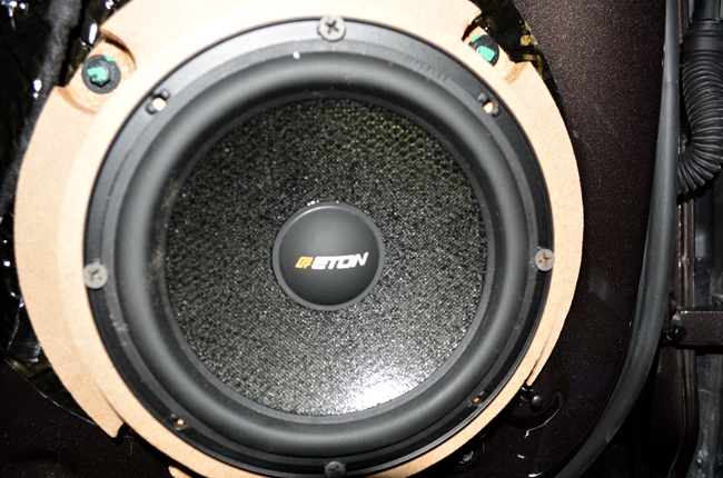 动手点个赞 沈阳易阳奥迪A4L改装ETON和TEC音响