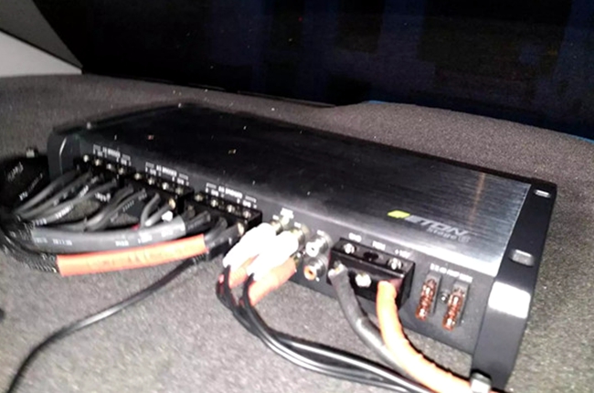 奋勇直追 车改坊汽车影音连锁现代名图改装德国