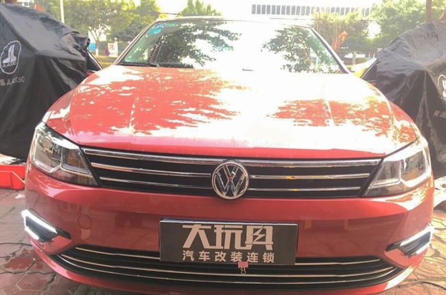 瞬息万变 南充大玩具大众凌渡改装德国ETON汽车音