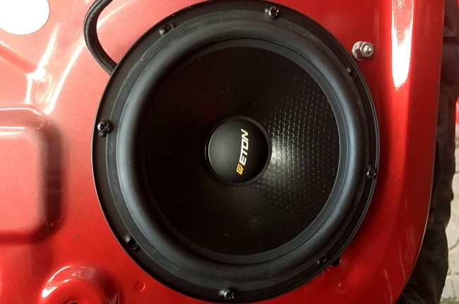 瞬息万变 南充大玩具大众凌渡改装德国ETON汽车音