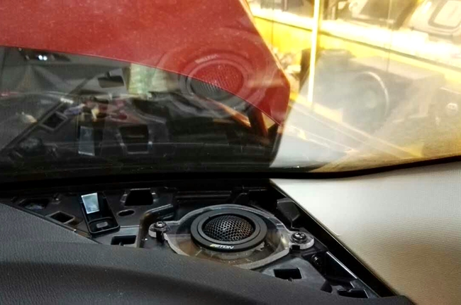 好音乐不独品 车改坊汽车影音连锁马自达昂克赛