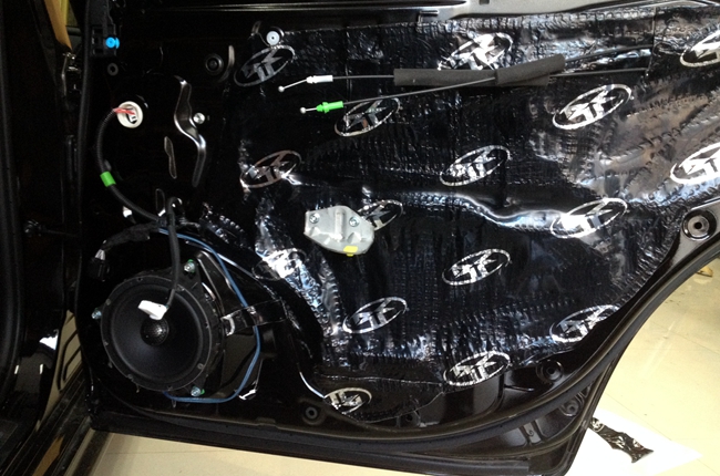 非一般惊喜 唐山乐畅丰田皇冠改装ETON和霸克音响