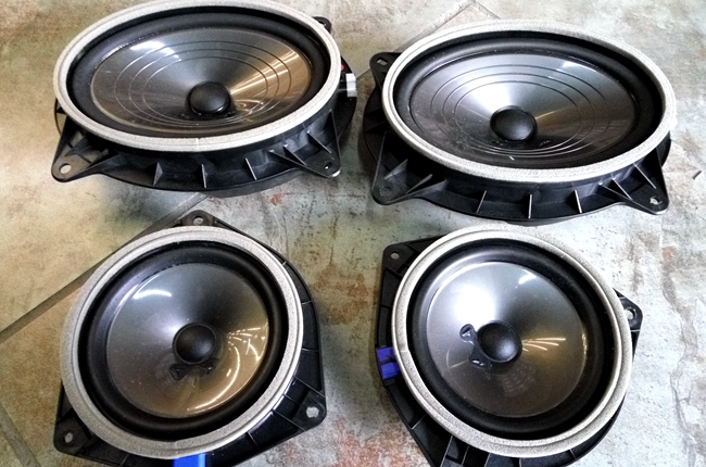 恰如其分 车改坊汽车影音连锁丰田霸道改装TEC、