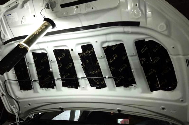 有音乐满血复活 车改坊汽车影音连锁汉兰达改装