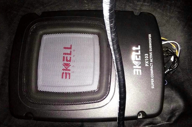 有音乐满血复活 车改坊汽车影音连锁汉兰达改装