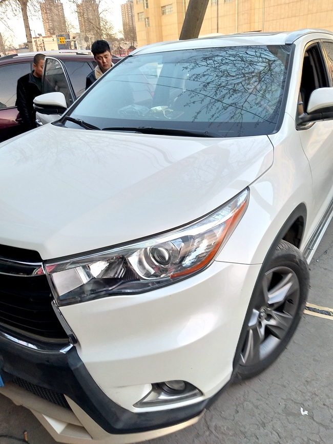 音乐攻击波 车改坊汽车影音连锁汉兰达改装ETO