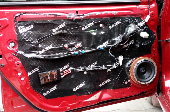 致敬经典 车改坊汽车影音连锁丰田威驰改装斯派