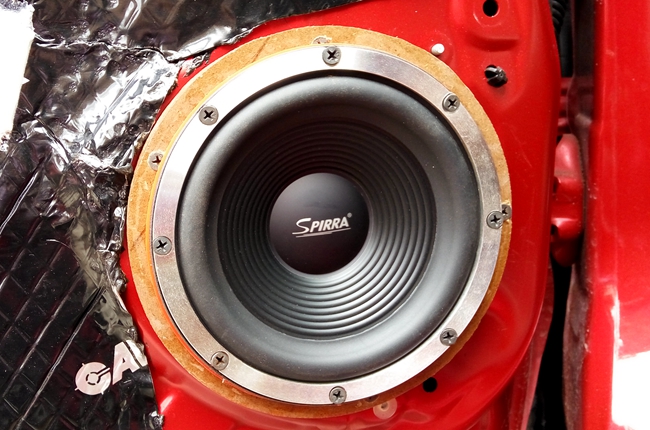 致敬经典 车改坊汽车影音连锁丰田威驰改装斯派