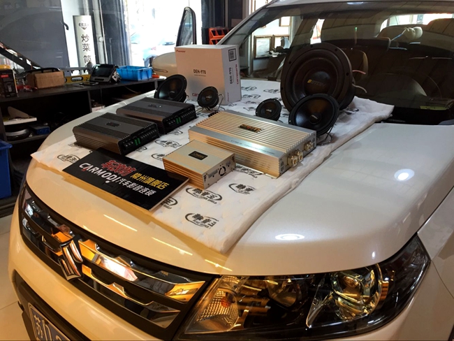 纯净之音 车改坊汽车影音连锁铃木维特拉改装