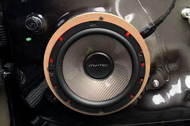 带声问候哦！ 车改坊汽车影音连锁大众帕萨特改