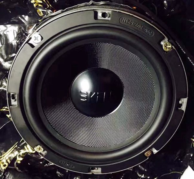 时尚传送门→_→ 车改坊汽车影音连锁现代IX25改