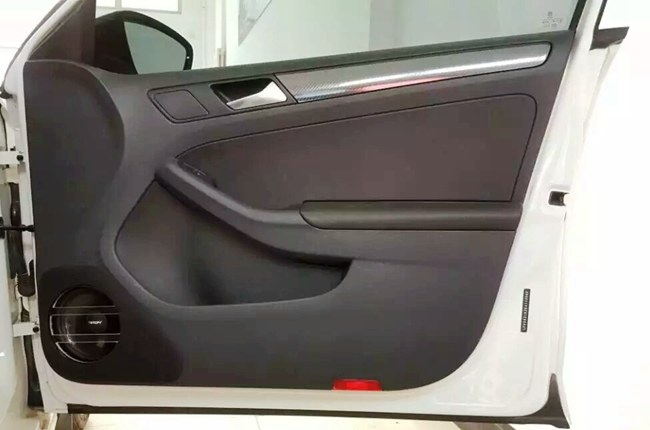 征服星辰大海 车改坊汽车影音连锁大众速腾改装