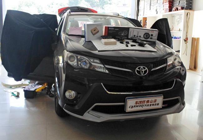 听音乐，跟我来 车改坊汽车影音连锁丰田RAV4改装