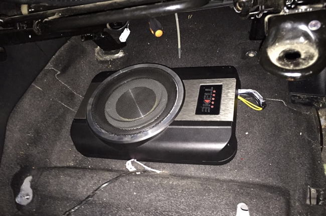 悦耳的音乐 景洪俊昌荣江铃驭胜改装美国霸克汽